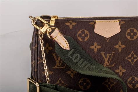 louis vuitton crossbody with green strap